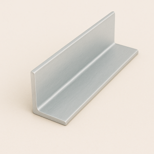 Уголок алюминиевый прессованный бульбообразный 125х45х2,2 мм 1925 ГОСТ 13617-97 в наличии в Воронеже